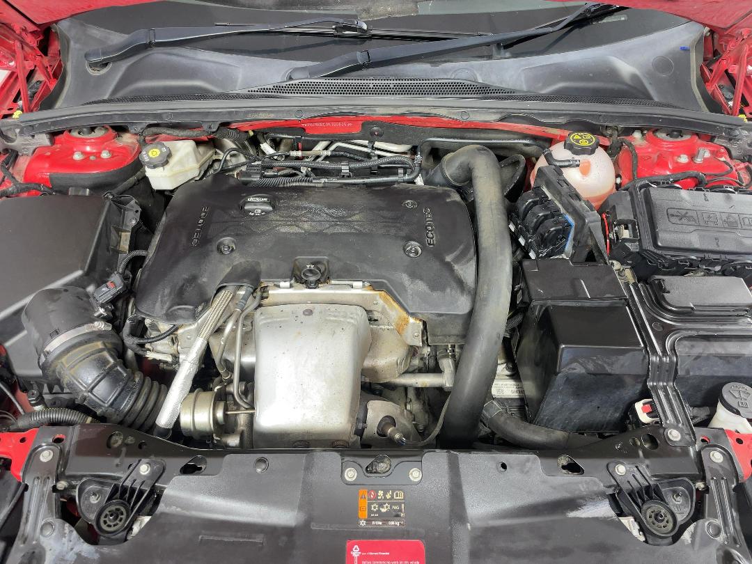 Photo '13' of Holden Commodore Photo '13' of Holden Commodore