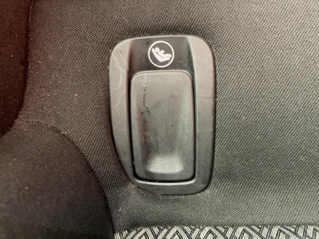 Photo '23' of Holden Commodore Photo '23' of Holden Commodore