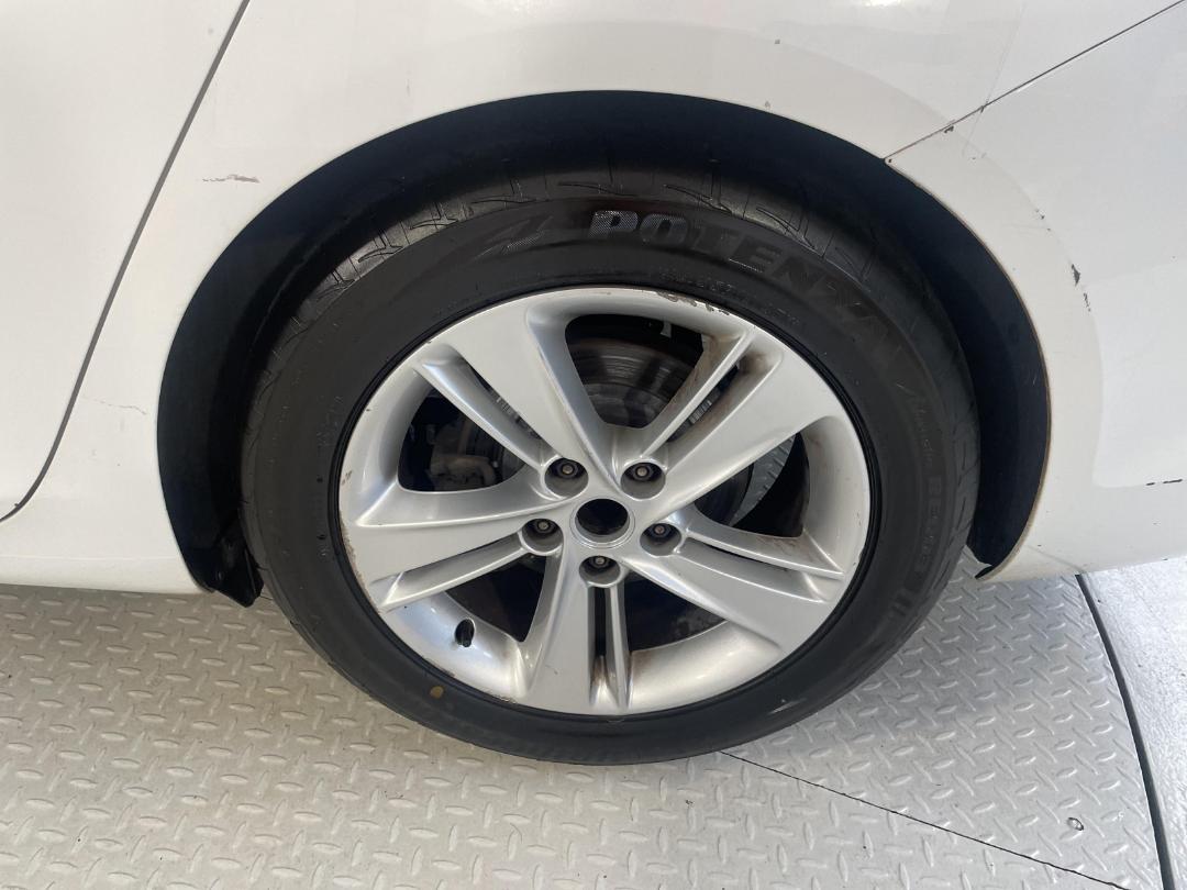 Photo '9' of Holden Commodore LT Photo '9' of Holden Commodore LT