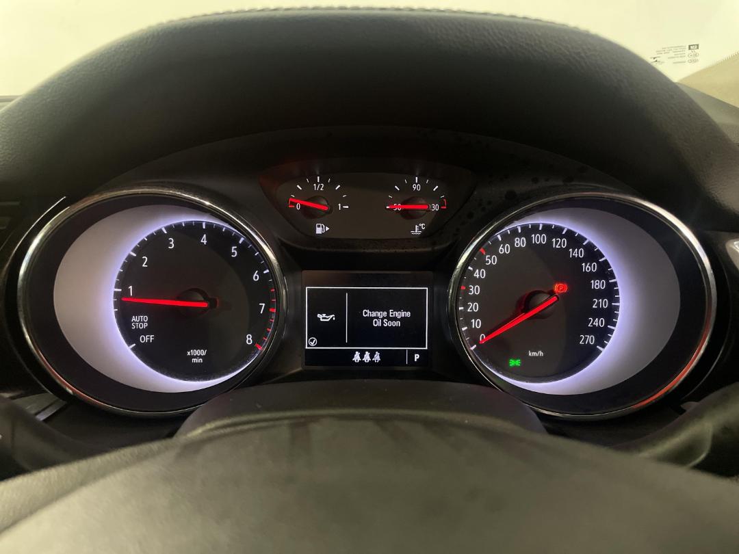 Photo '19' of Holden Commodore LT Photo '19' of Holden Commodore LT