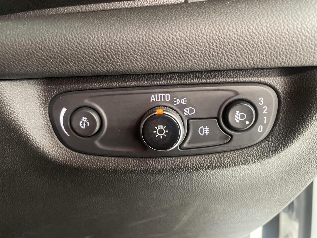 Photo '22' of Holden Commodore LT Photo '22' of Holden Commodore LT