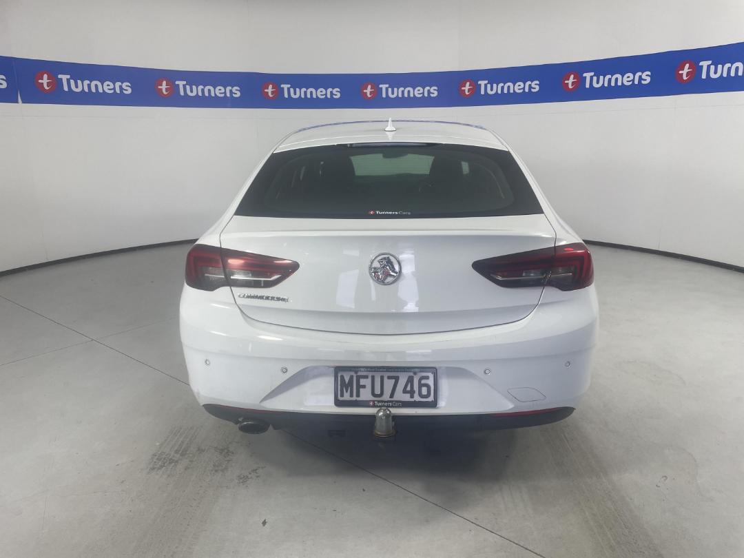 Photo '6' of Holden Commodore