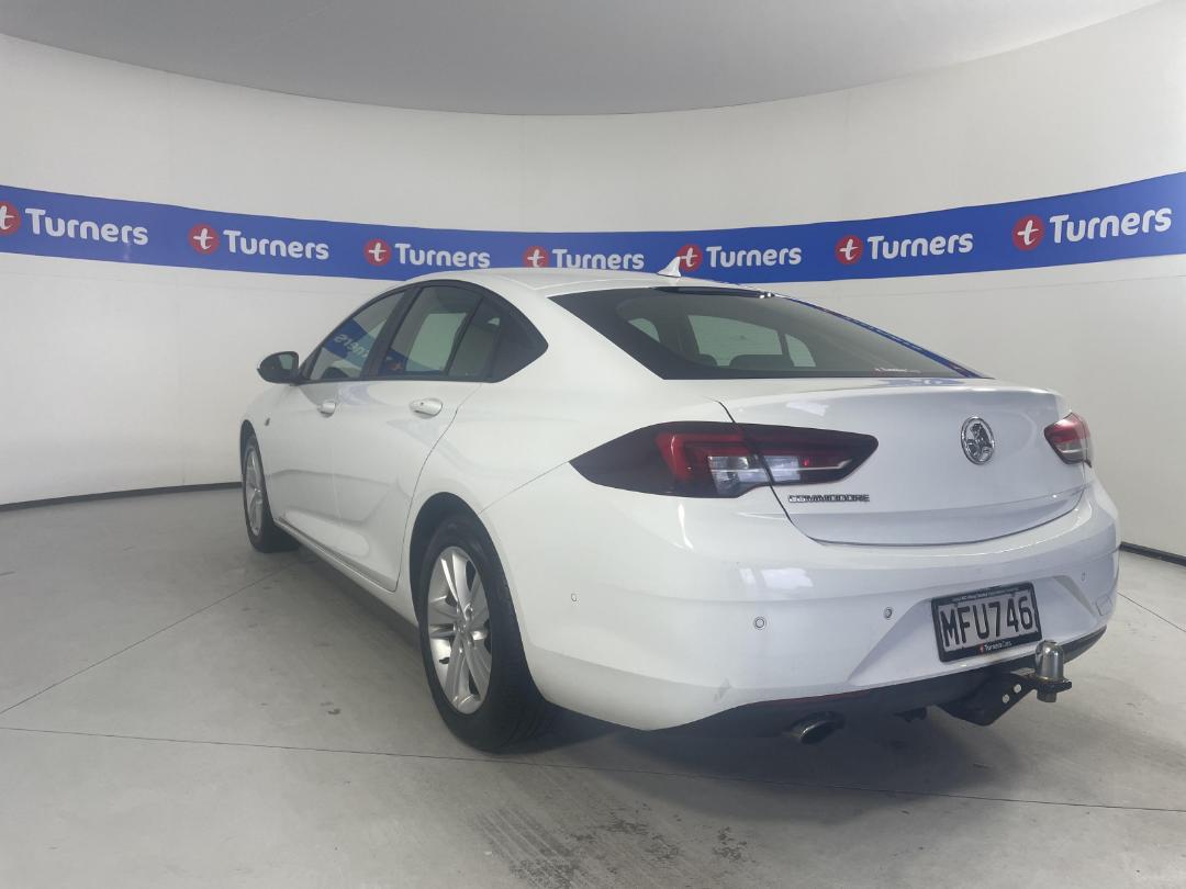 Photo '5' of Holden Commodore