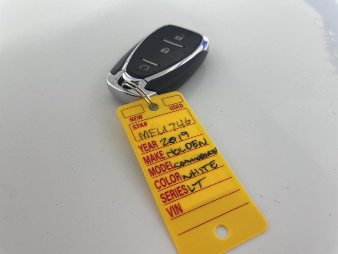 Photo '22' of Holden Commodore