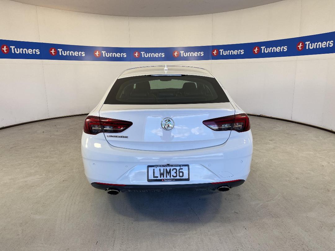 Photo '6' of Holden Commodore Photo '6' of Holden Commodore