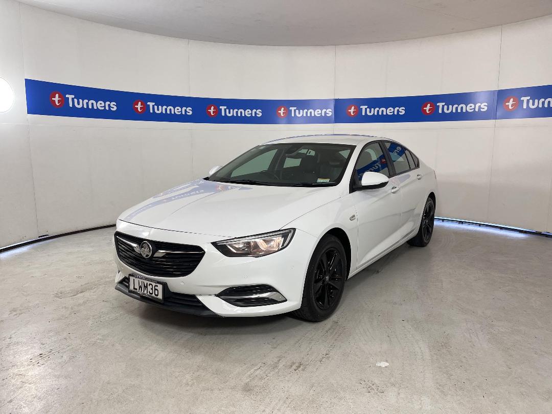 Photo '4' of Holden Commodore Photo '4' of Holden Commodore