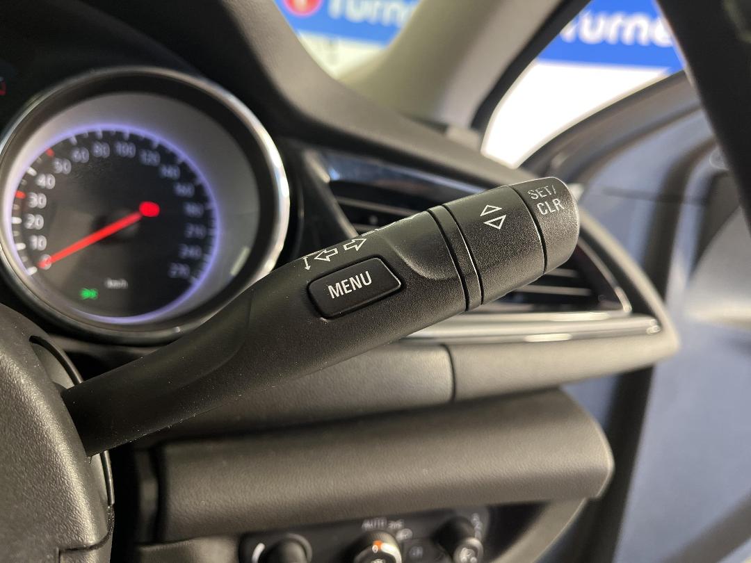 Photo '29' of Holden Commodore Photo '29' of Holden Commodore