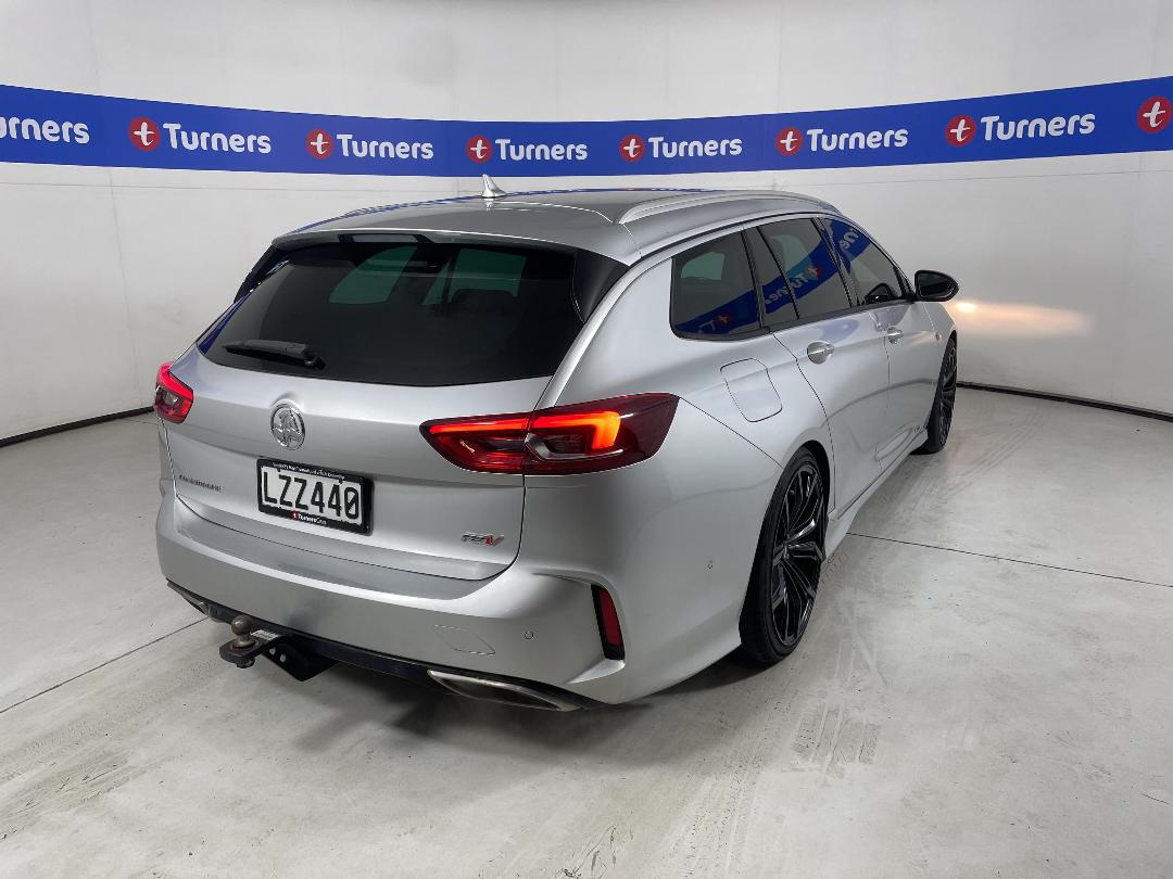 Photo '7' of Holden Commodore Photo '7' of Holden Commodore