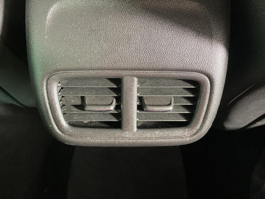 Photo '23' of Holden Commodore Photo '23' of Holden Commodore