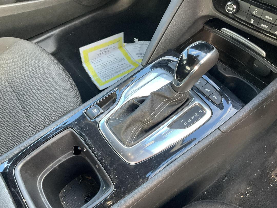 Photo '14' of Holden Commodore LT Photo '14' of Holden Commodore LT