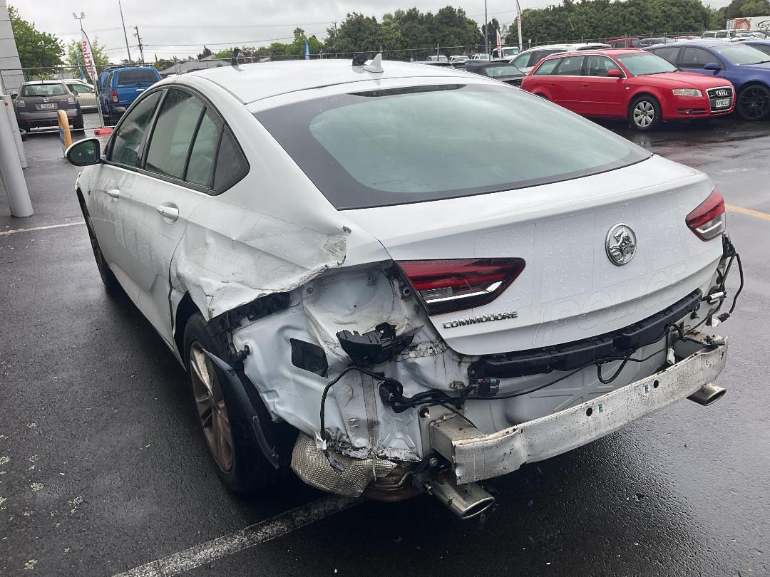 Photo '3' of Holden Commodore LT Photo '3' of Holden Commodore LT