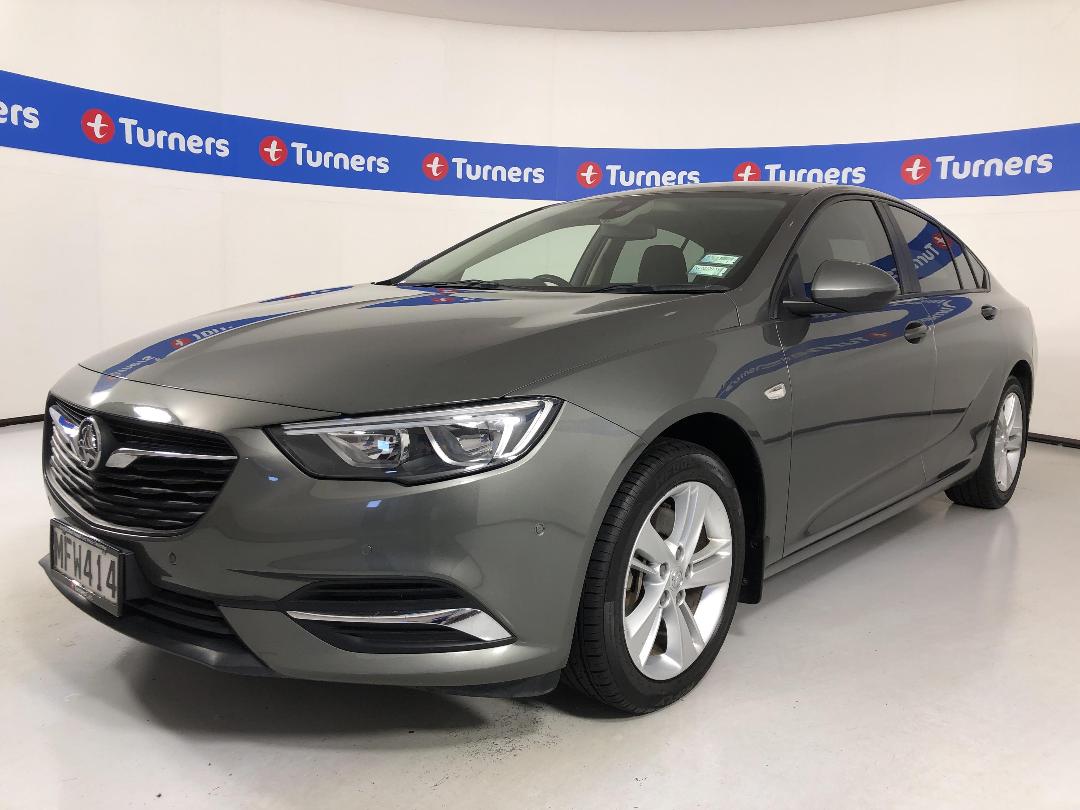 Photo '4' of Holden Commodore Photo '4' of Holden Commodore