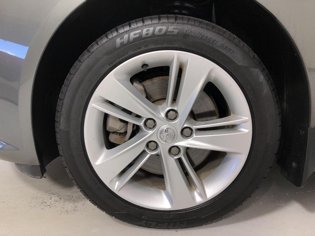 Photo '10' of Holden Commodore Photo '10' of Holden Commodore