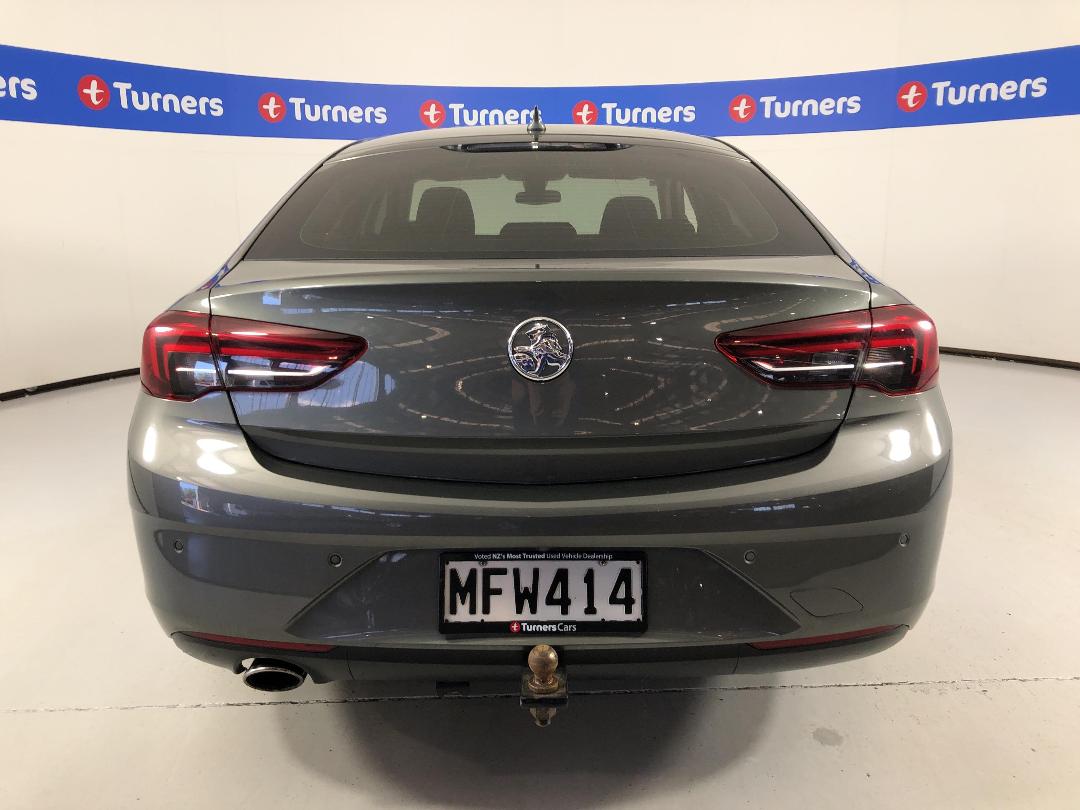 Photo '6' of Holden Commodore Photo '6' of Holden Commodore