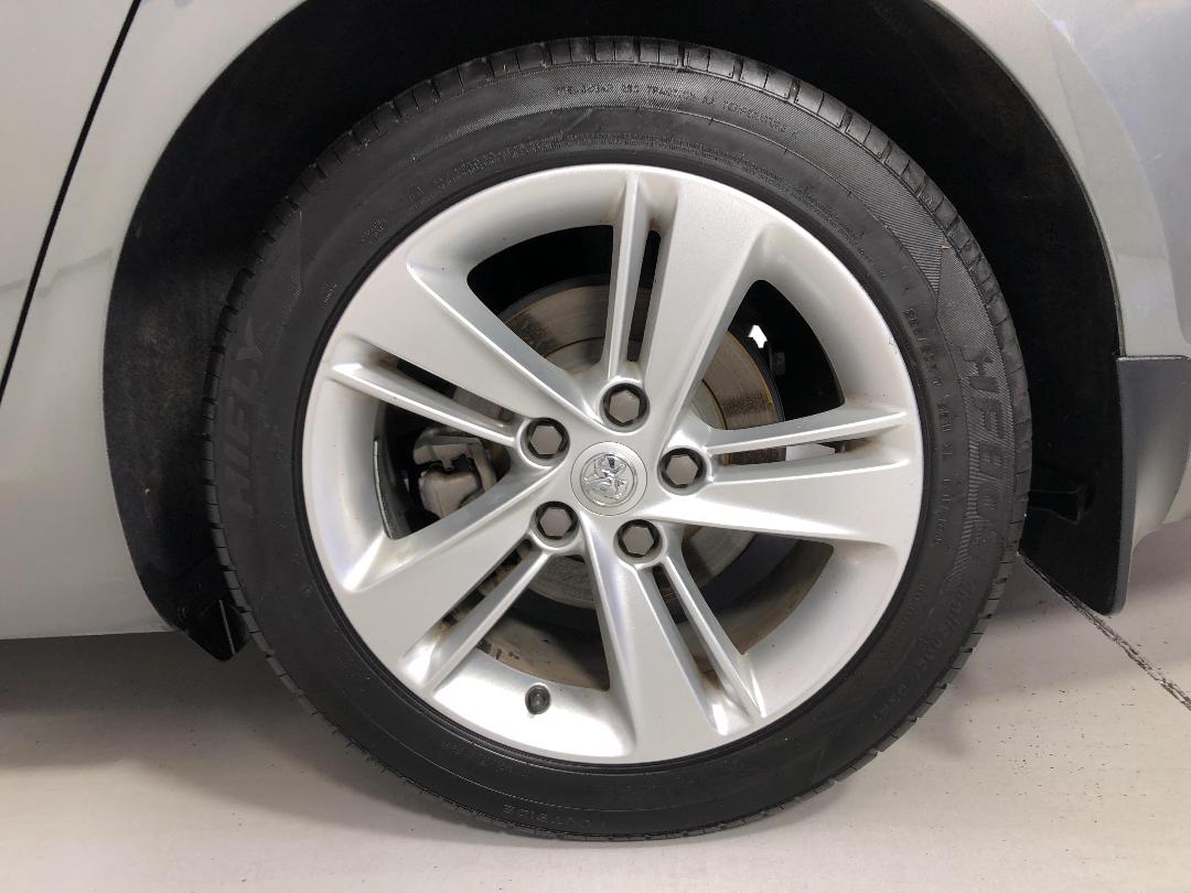 Photo '11' of Holden Commodore Photo '11' of Holden Commodore