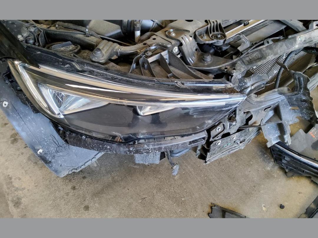 Photo '10' of Holden Commodore RS Wagon