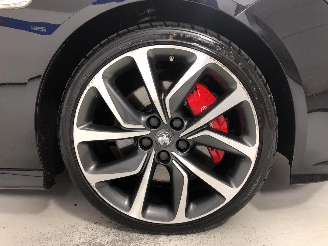 Photo '9' of Holden Commodore