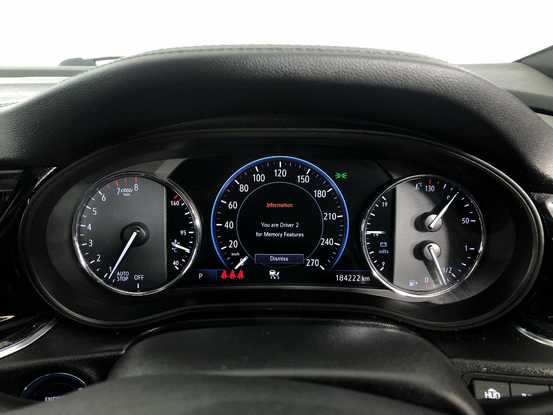 Photo '21' of Holden Commodore