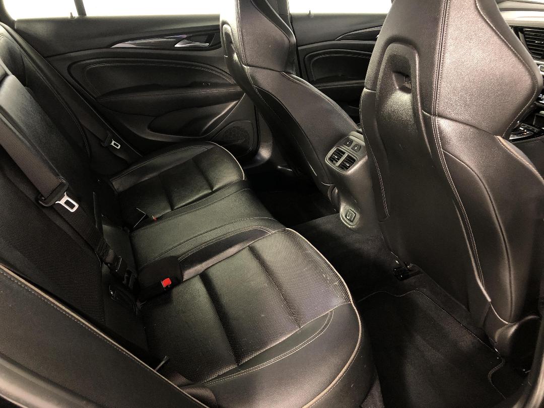 Photo '20' of Holden Commodore