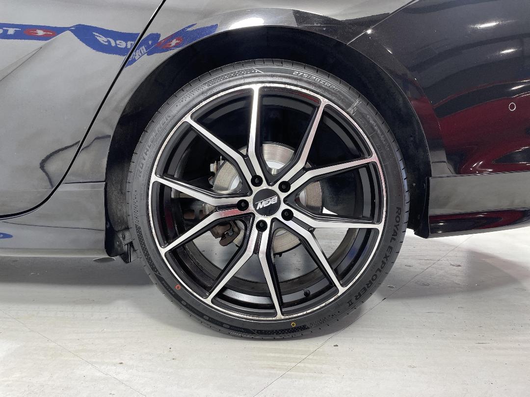 Photo '11' of Holden Commodore