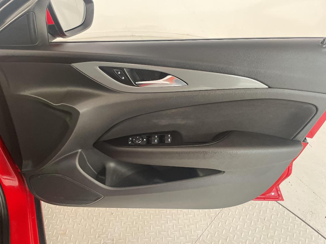 Photo '15' of Holden Commodore