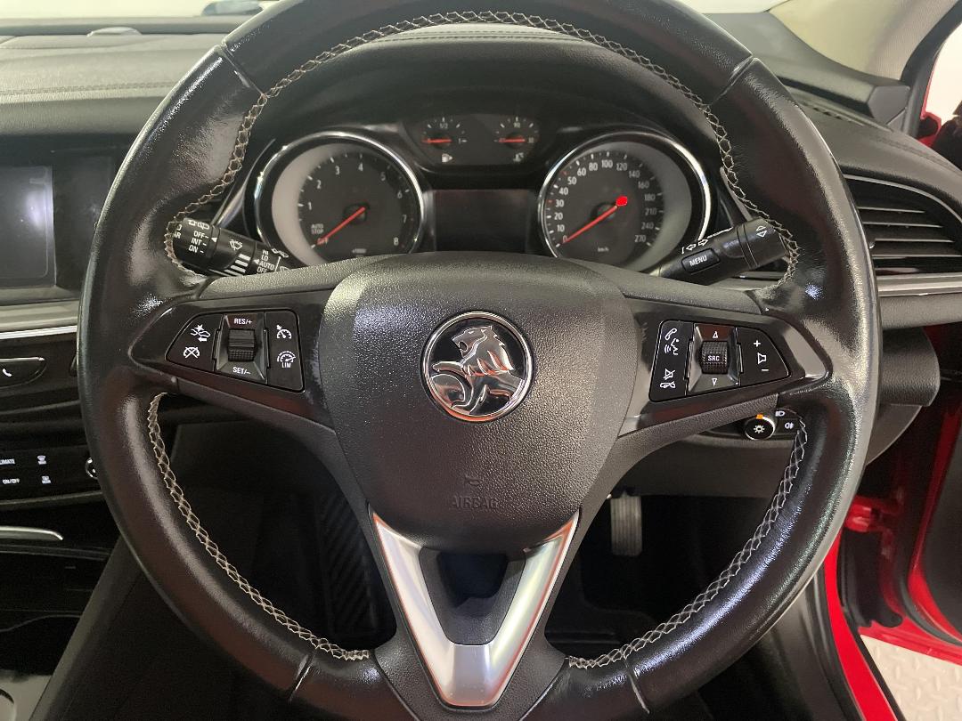 Photo '27' of Holden Commodore