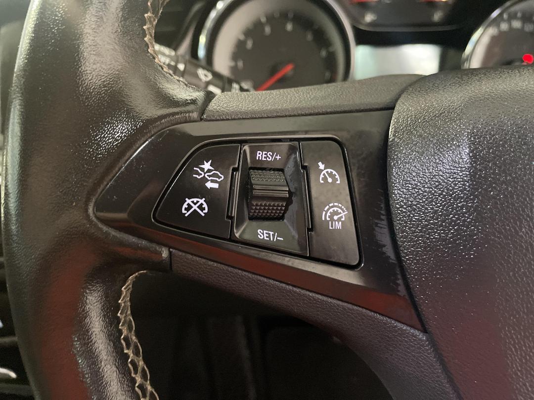 Photo '26' of Holden Commodore