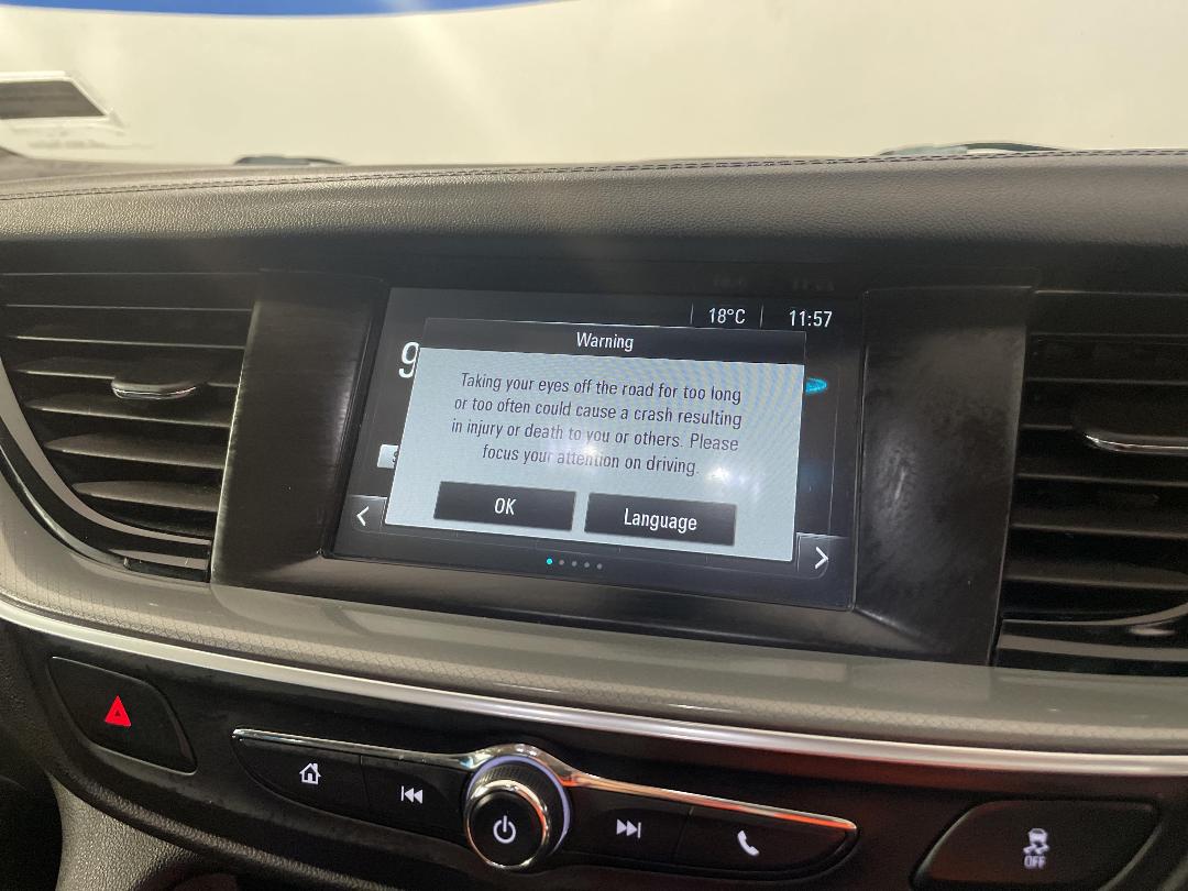 Photo '28' of Holden Commodore