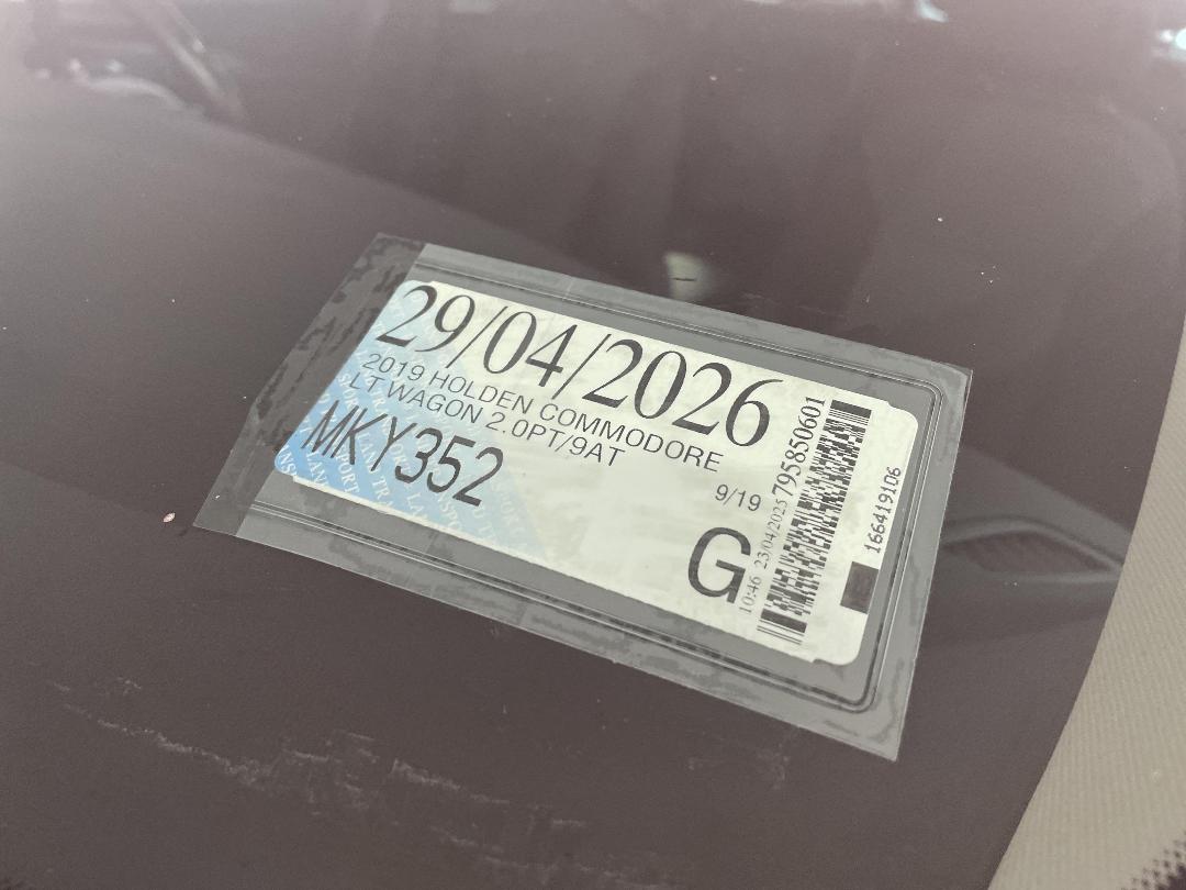 Photo '34' of Holden Commodore