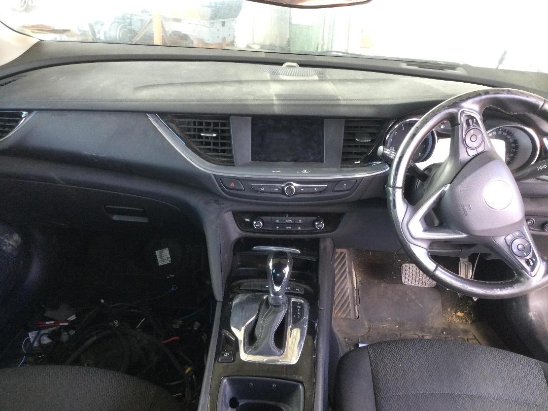 Photo '15' of Holden Commodore LT Wagon