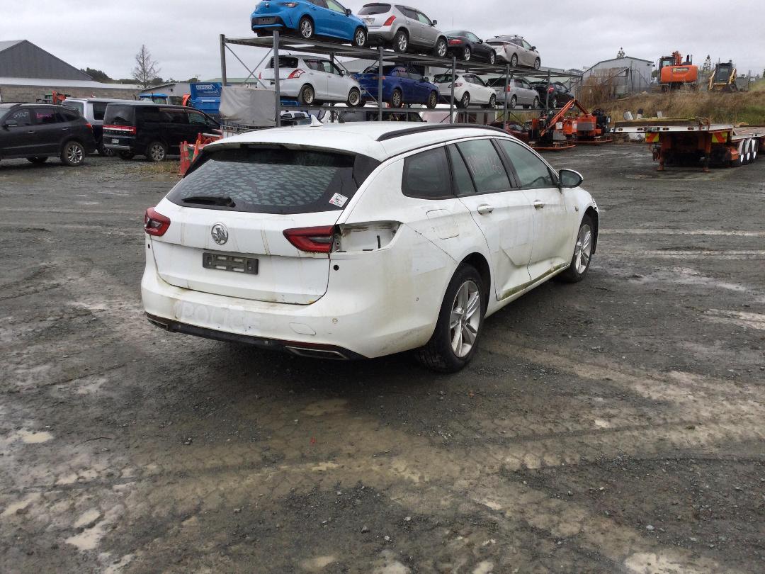 Photo '6' of Holden Commodore LT Wagon