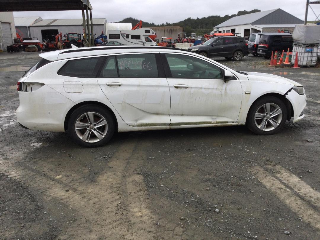 Photo '7' of Holden Commodore LT Wagon
