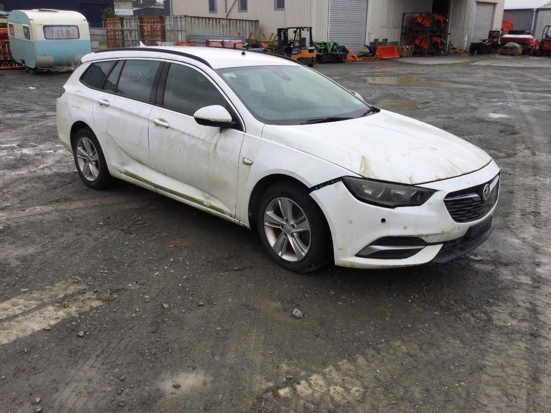 Photo '8' of Holden Commodore LT Wagon