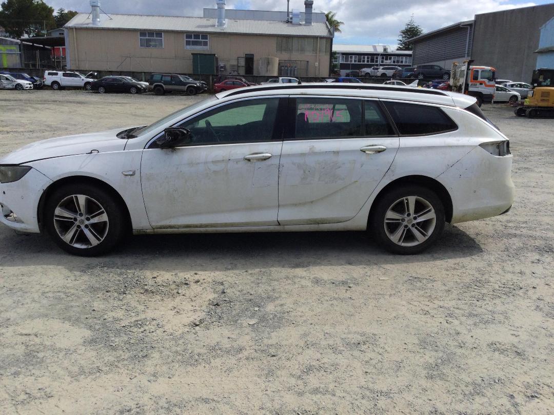 Photo '26' of Holden Commodore LT Wagon