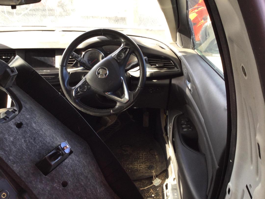 Photo '13' of Holden Commodore LT Wagon