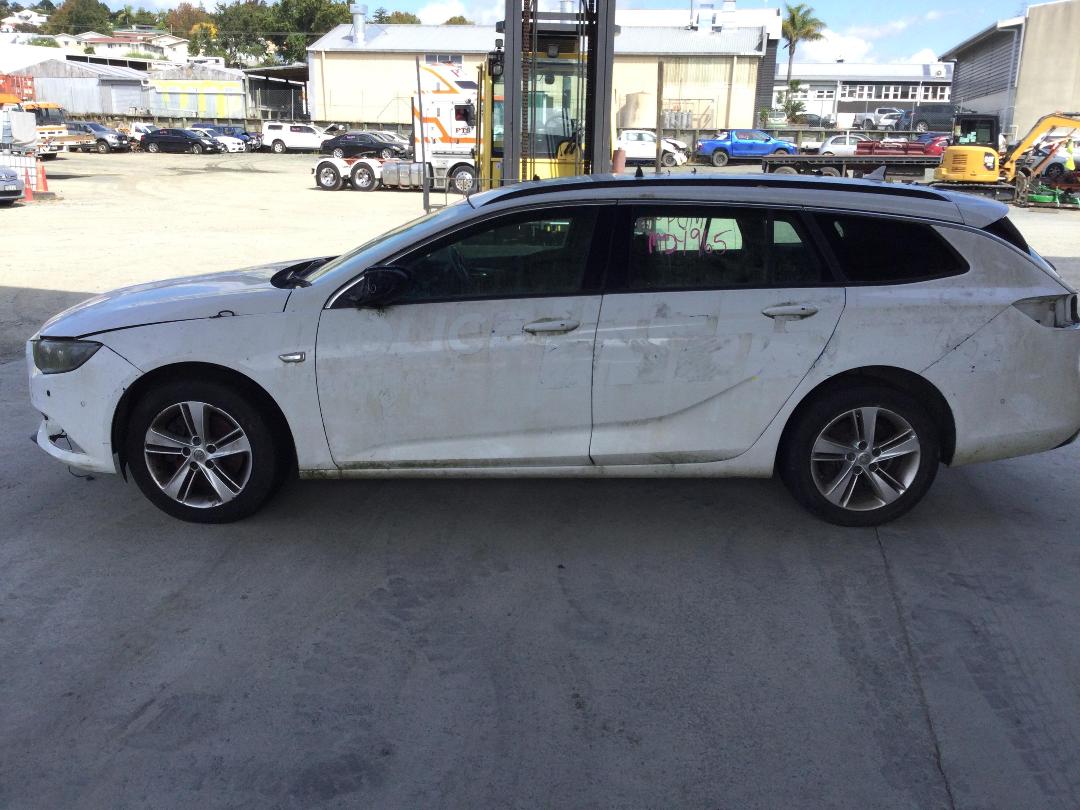 Photo '4' of Holden Commodore LT Wagon