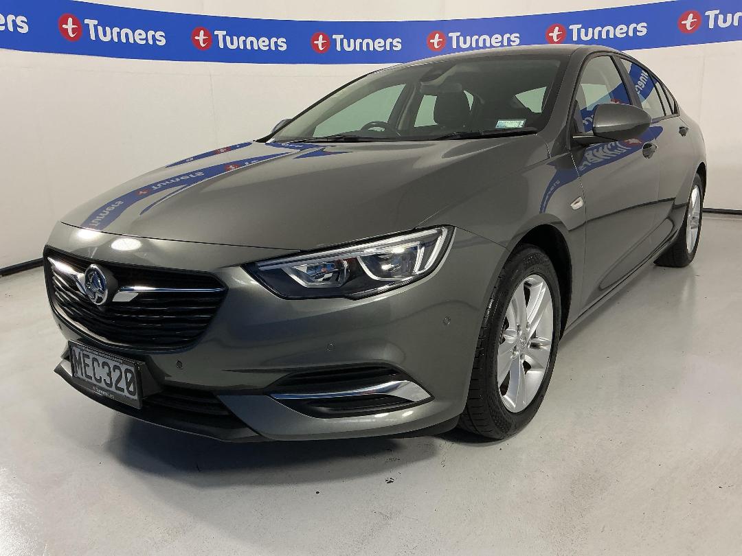 Photo '4' of Holden Commodore