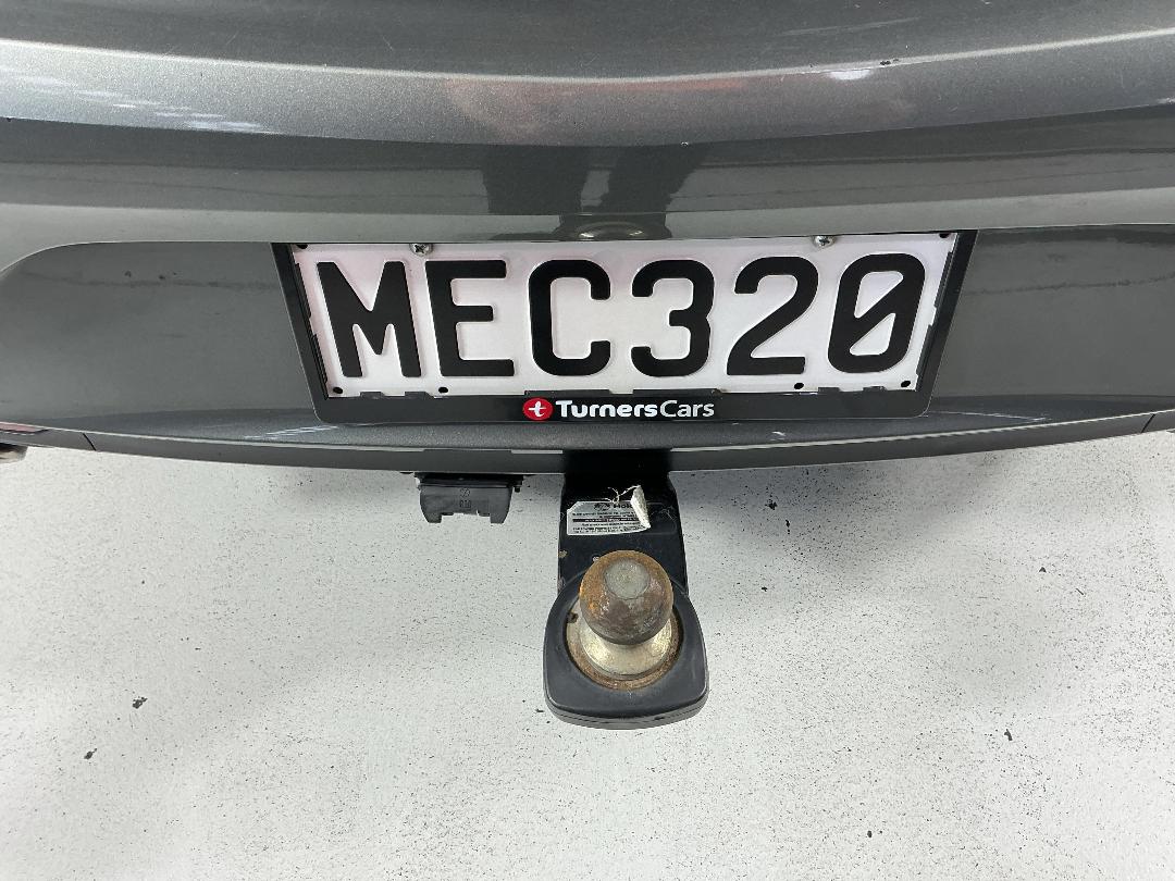 Photo '30' of Holden Commodore