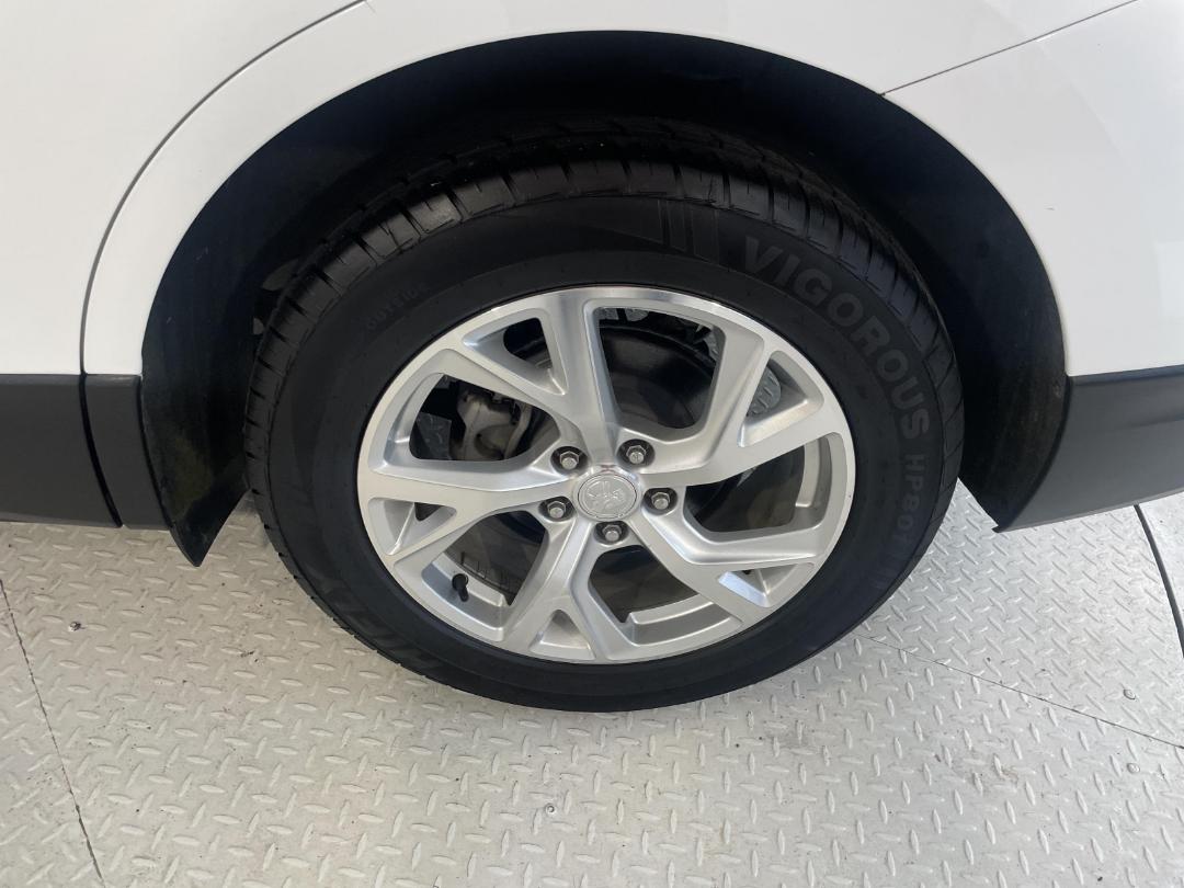 Photo '11' of Holden Equinox Photo '11' of Holden Equinox