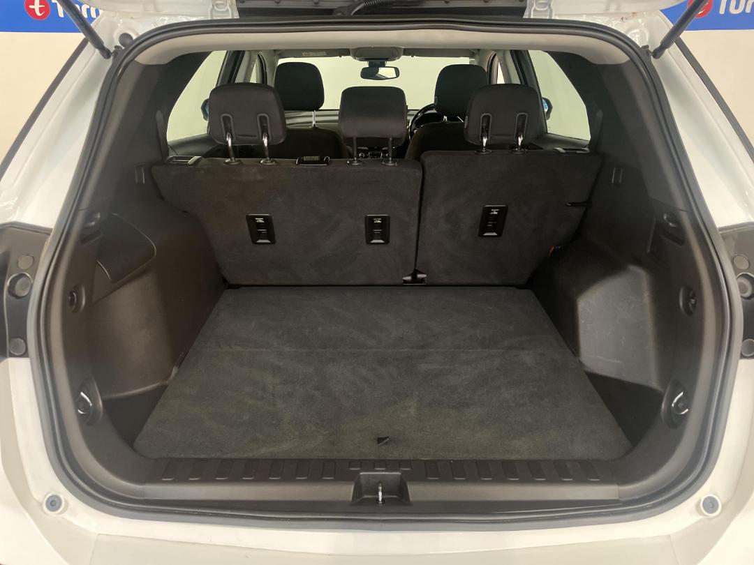 Photo '14' of Holden Equinox Photo '14' of Holden Equinox