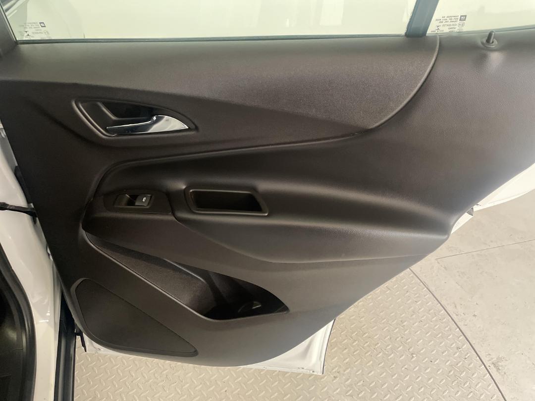 Photo '19' of Holden Equinox Photo '19' of Holden Equinox