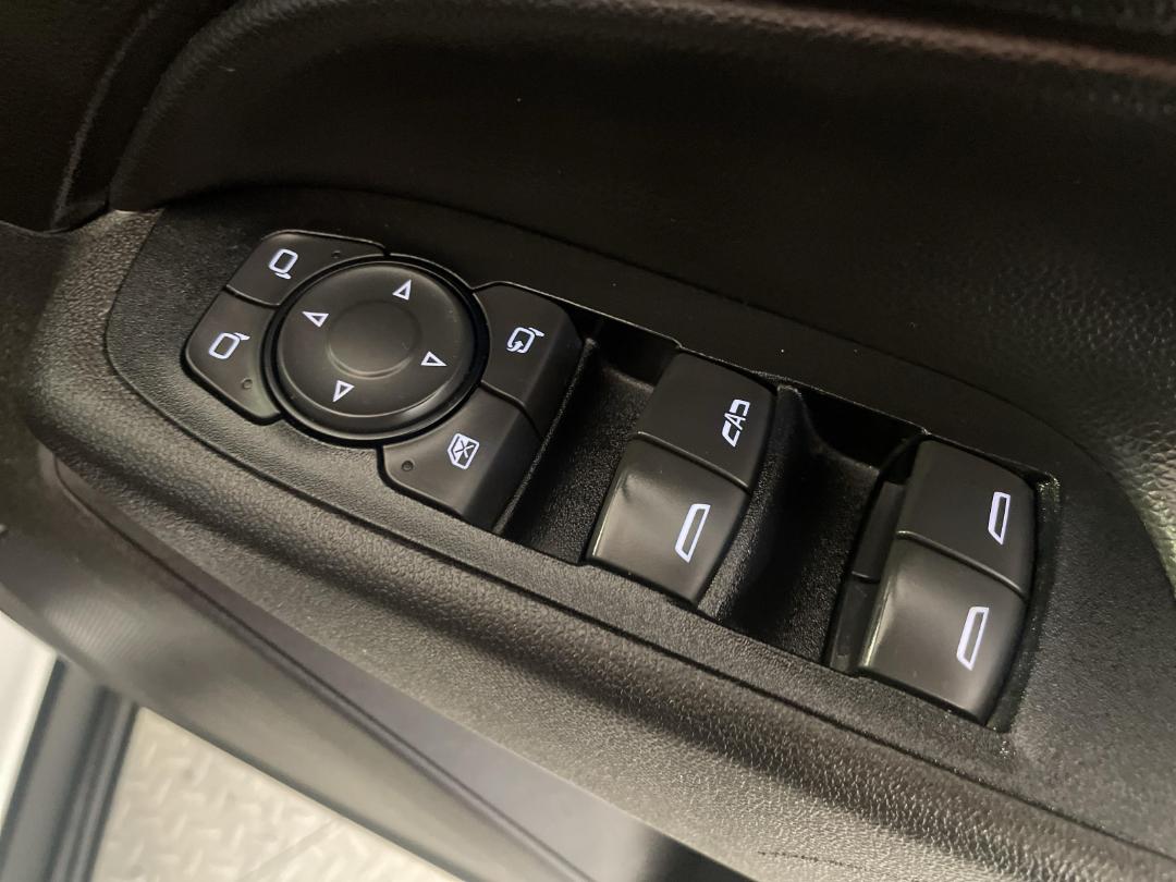 Photo '24' of Holden Equinox Photo '24' of Holden Equinox