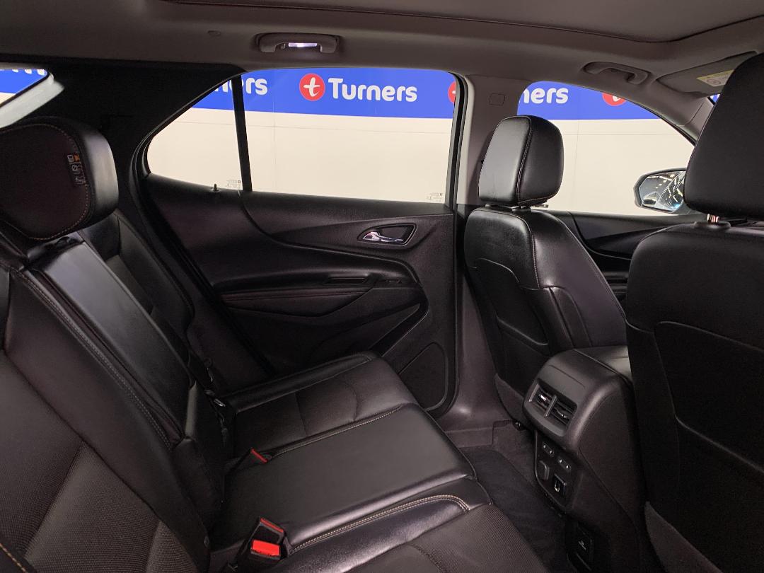 Photo '20' of Holden Equinox