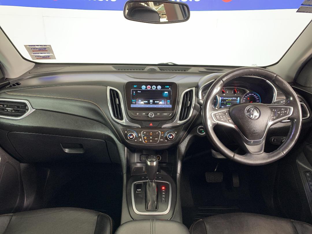 Photo '17' of Holden Equinox