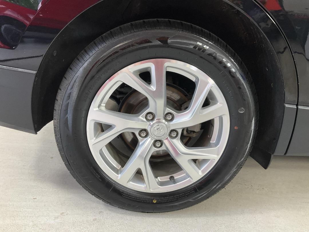 Photo '12' of Holden Equinox