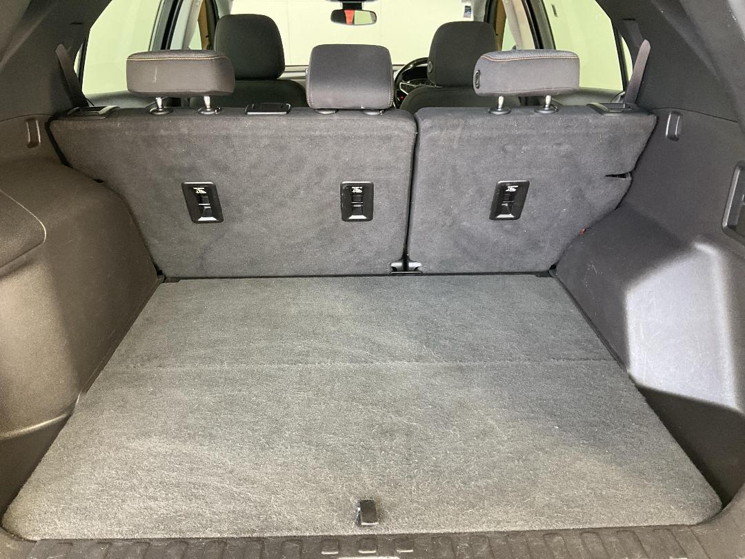 Photo '14' of Holden Equinox