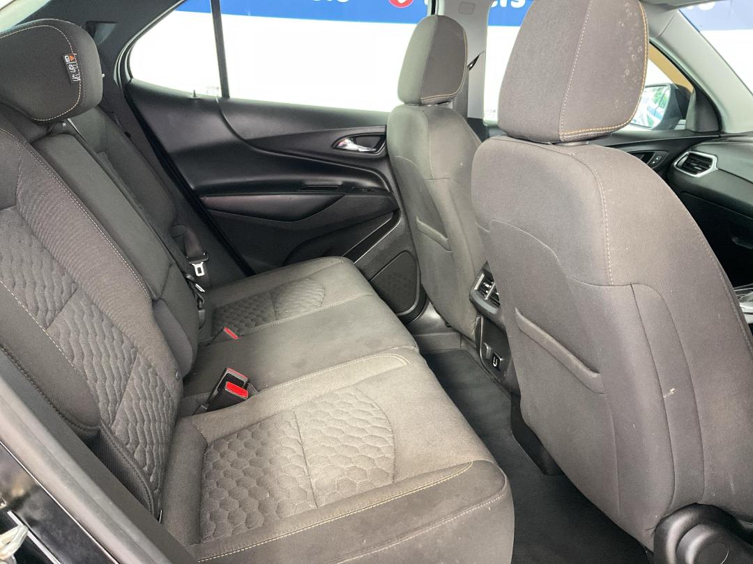 Photo '20' of Holden Equinox