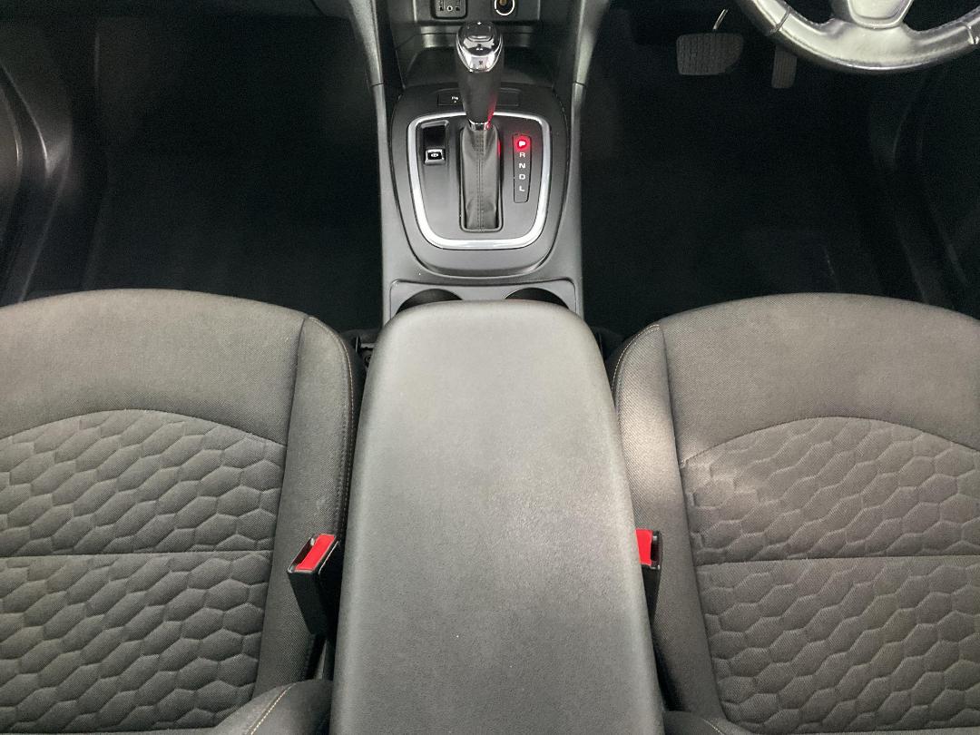 Photo '18' of Holden Equinox