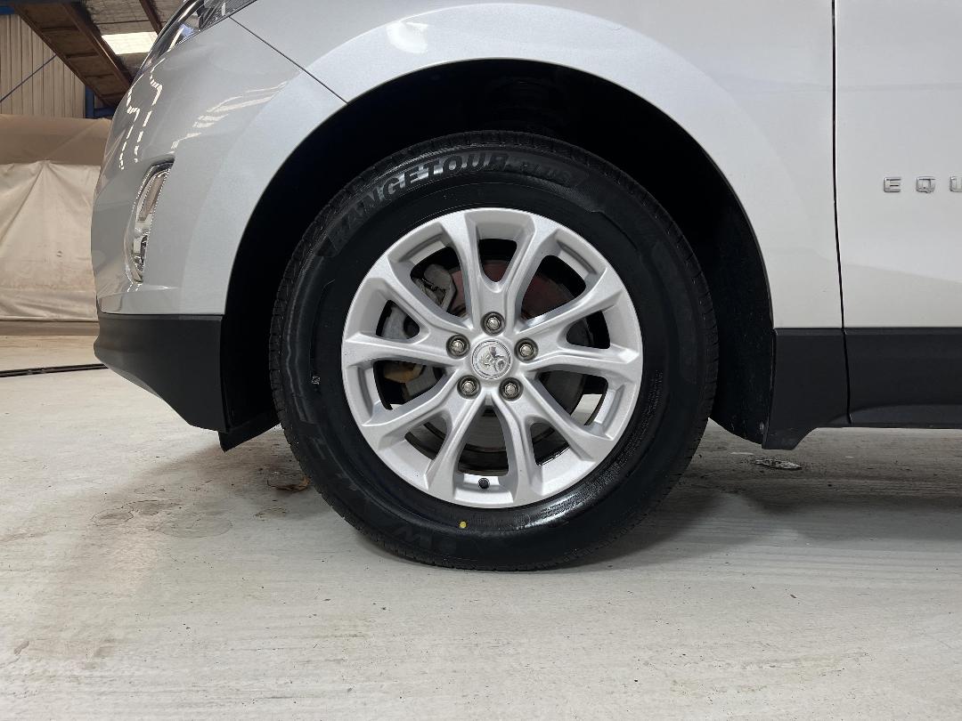 Photo '10' of Holden Equinox