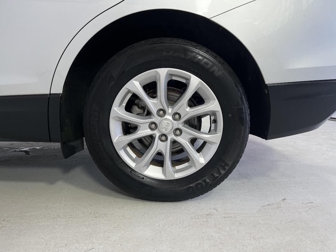 Photo '11' of Holden Equinox